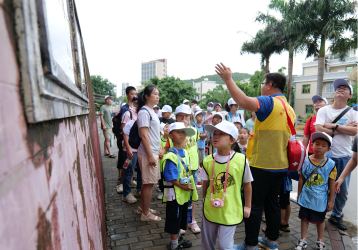 8月27日，大亞灣開發(fā)區(qū)科協(xié)組織區(qū)內(nèi)青少年走進(jìn)惠東平海古城和海龜灣科普教育基地，開展“科普之夏，我們一起探科學(xué)”暑期科普研學(xué)活動1.png